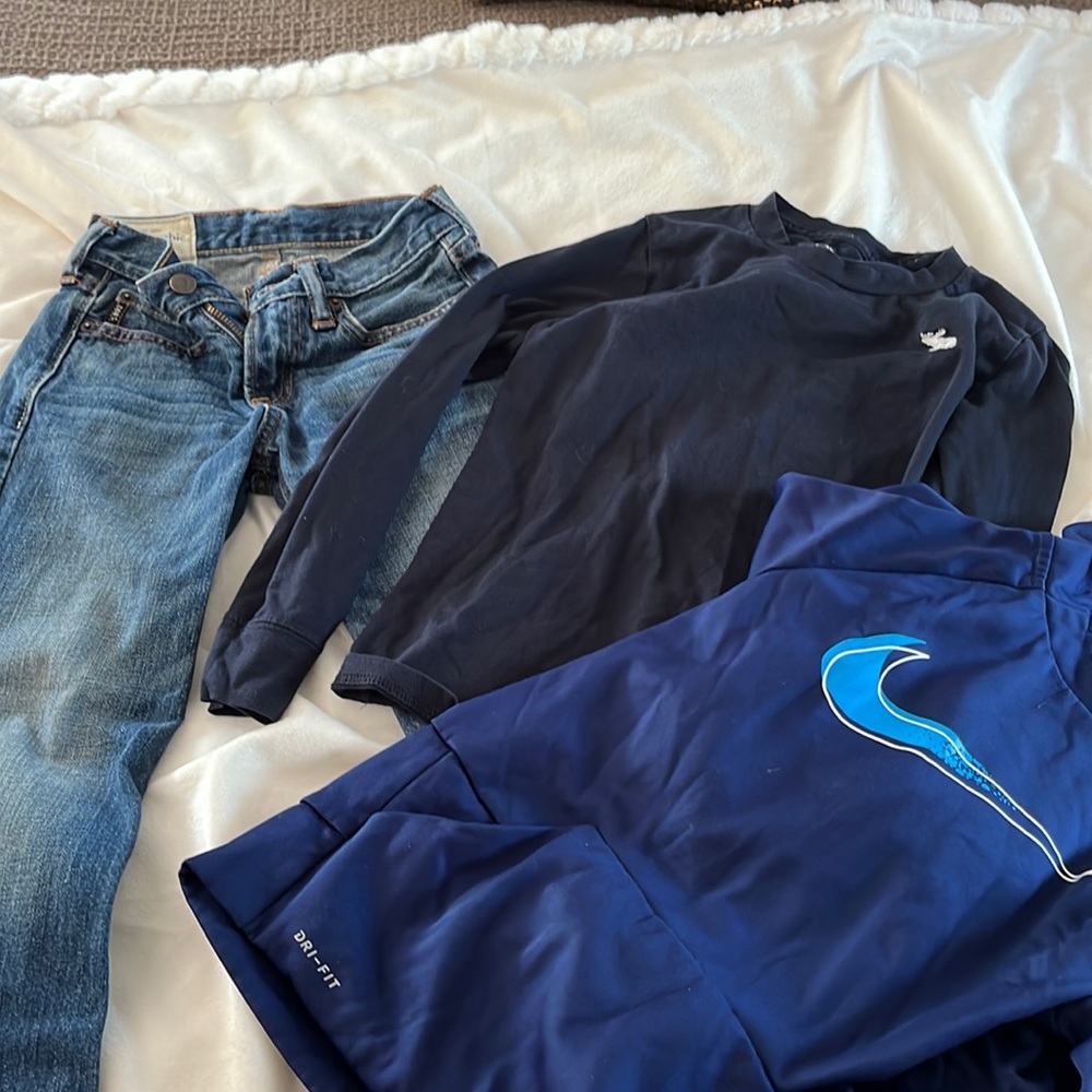 Boys size 8 Abercrombie/Nike lot
